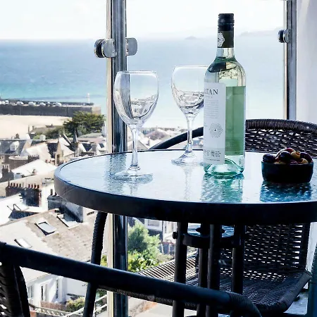 Ocean House 3* St Ives